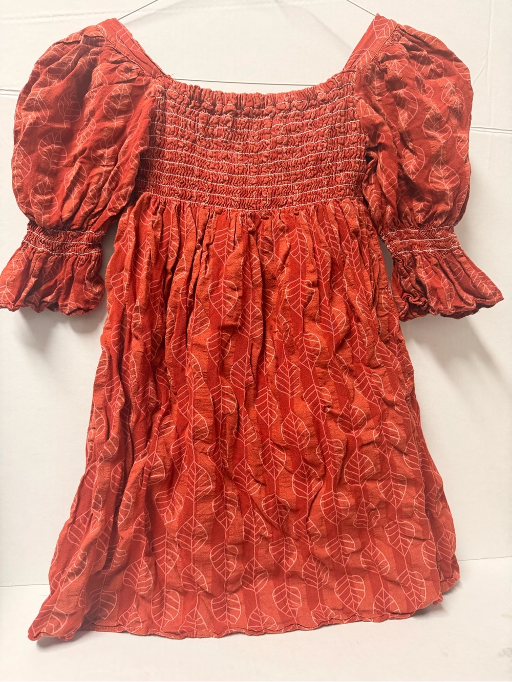 Pippa & Julie Rust Leaf-Print Smocked Puff-Sleeve Dress